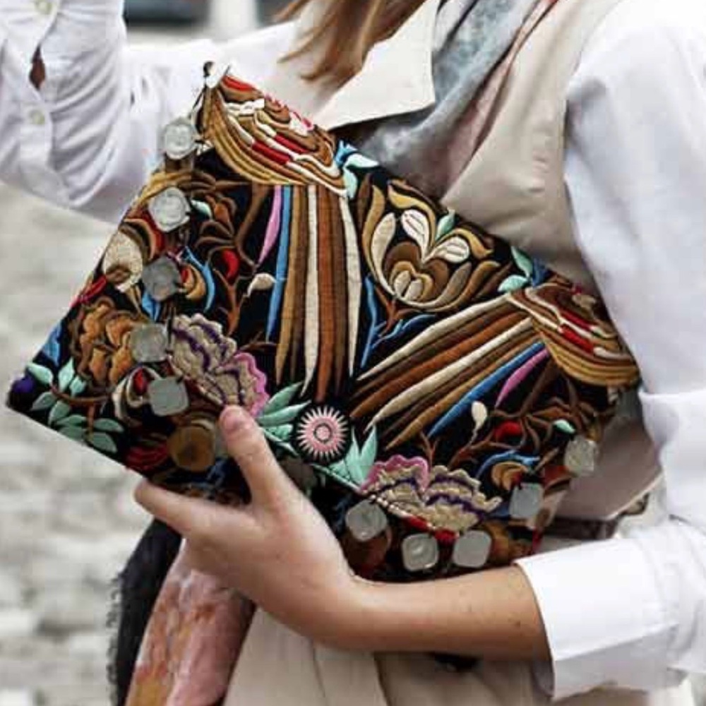 Embroidered Multicolor Clutch - Picture 2 of 4
